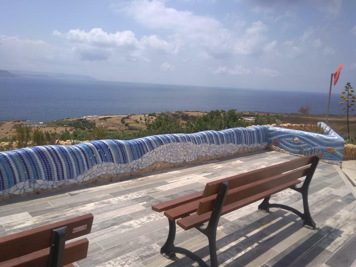 Paradise Għajnsielem Esterno foto