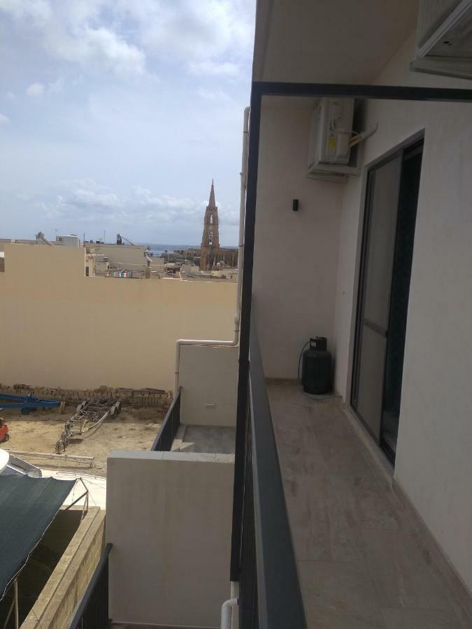Paradise Għajnsielem Esterno foto
